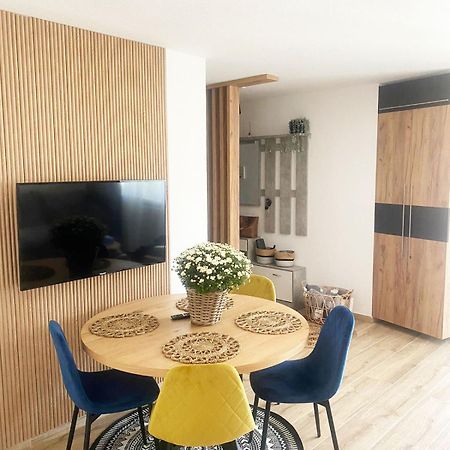 Studio Magnifique Avec Terrasse Spacieuse Loeche-Les-Bains Vacances Exteriör bild